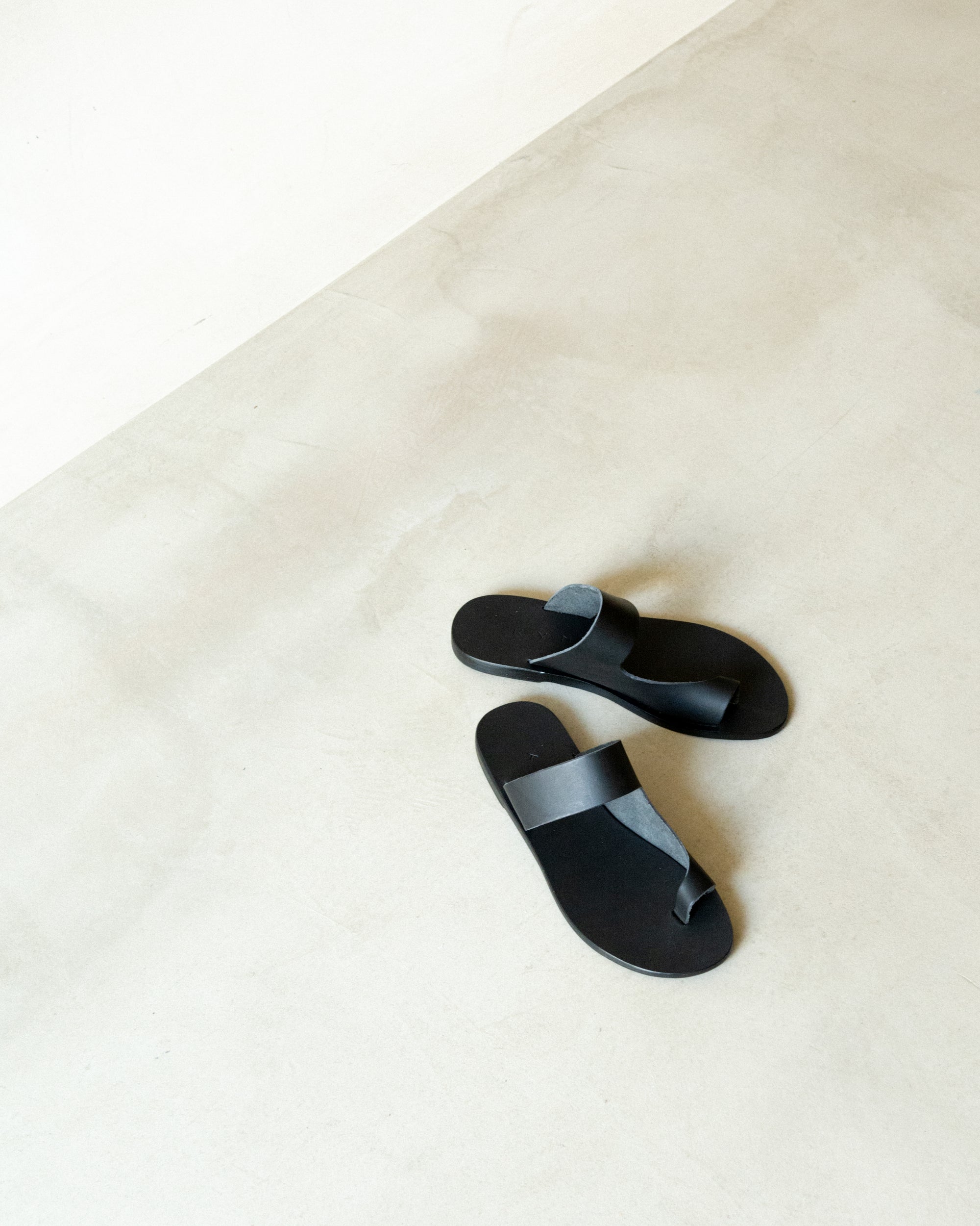 LEIPSOI - BLACK/BLACK