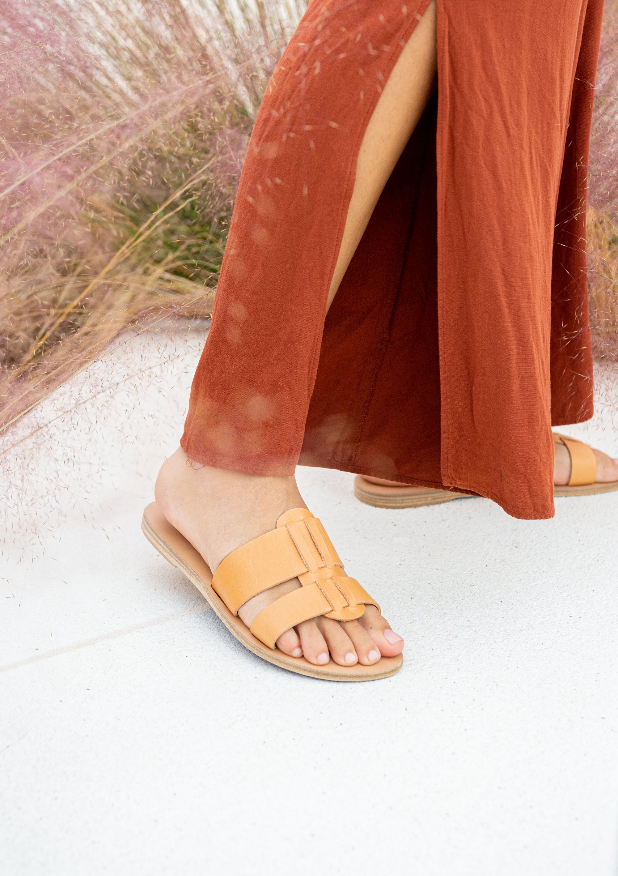 LEATHER SANDALS-FLAT SANDALS-KYMA SANDALS-STRAPPY SANDALS-TAN